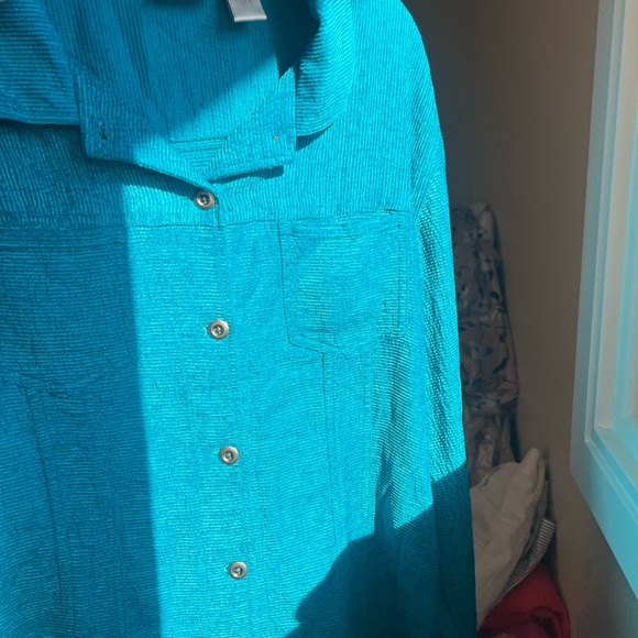FINAL SALE Chico's Silk Blend Velvet Button Down Top Shirt Size 12 / Chico’s 2 - Picture 5 of 5